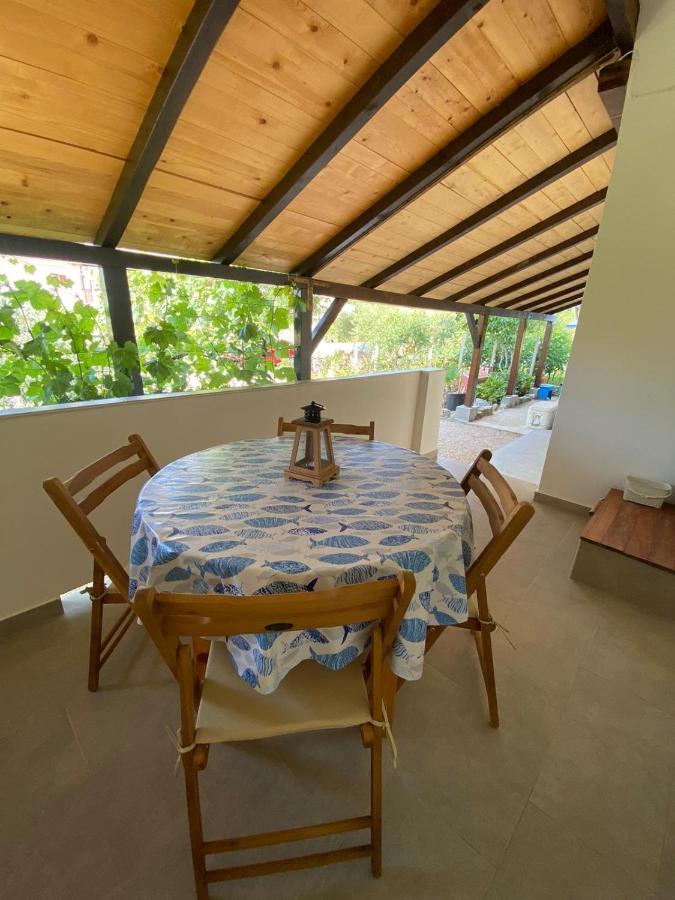 Apartmani Milka Vrsi Exteriér fotografie