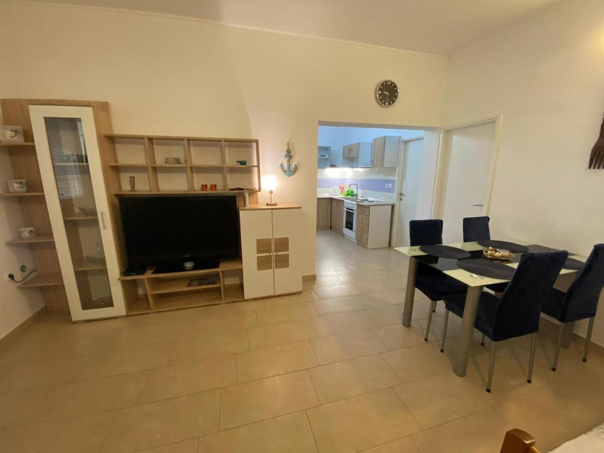 Apartmani Milka Vrsi Exteriér fotografie